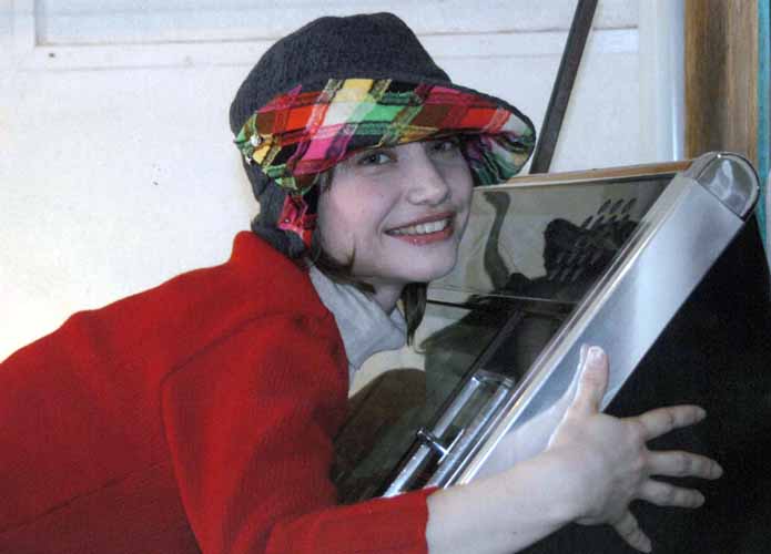 SHIRAKURA   happy hat